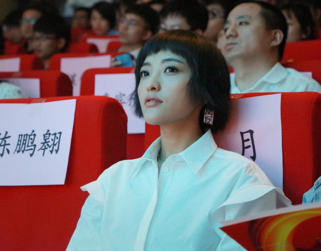 郭月电影节获最佳女主 成零差评口碑风向标