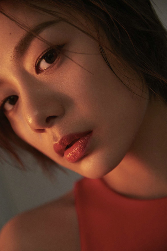 王真儿《上海女子图鉴》热播 时尚大片演绎“橘色温度”